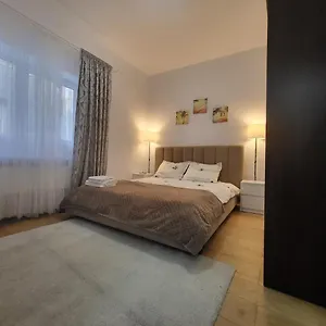  Apartament Carmen Housing
