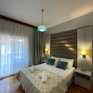 rezervați aici